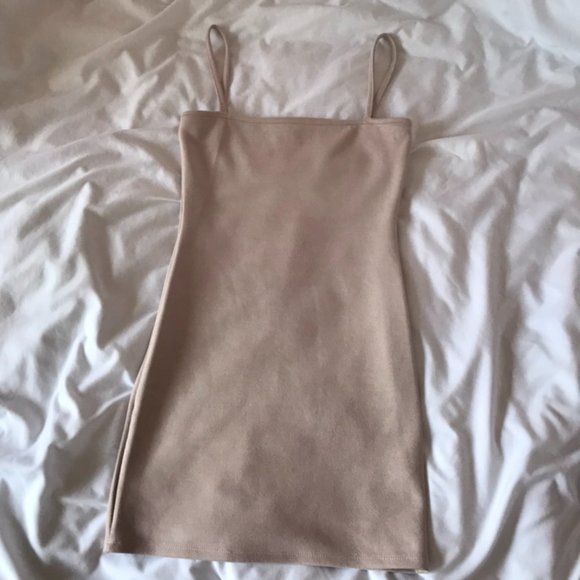 ♥️BRAND NEW TAUPE BODYCON DRESS♥️ - Picture 1 of 3